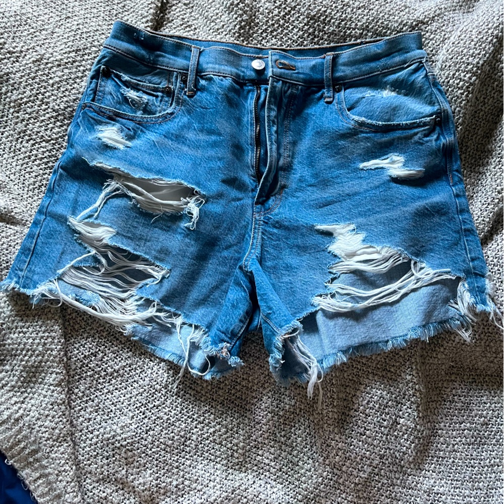 American Eagle high waisted mom jean shorts with rip detail, Size 12